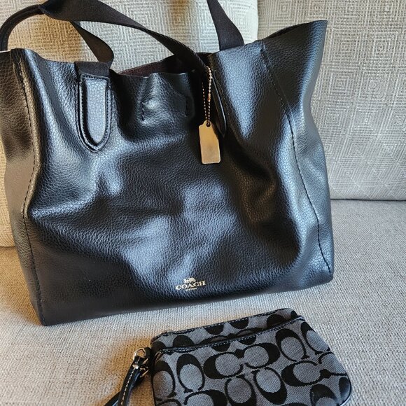 Coach black Pebble leather Derby tote 58660 and Sig C zip wristlet - Picture 14 of 14